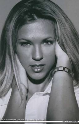 lorie